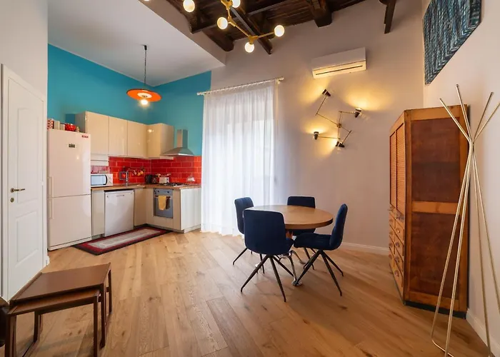 Design Next Sorbillo On Tribunali St By Houseinnaples